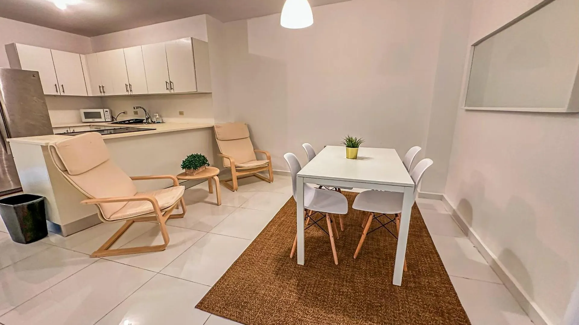 Arecibo Hotel 2106 Apartament